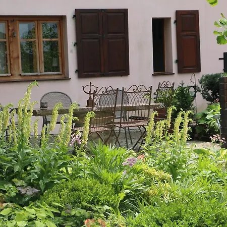 Pszczelarnia Dom Pracy Tworczej