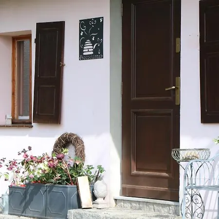 Pszczelarnia Dom Pracy Tworczej Farm stay Wilkanow