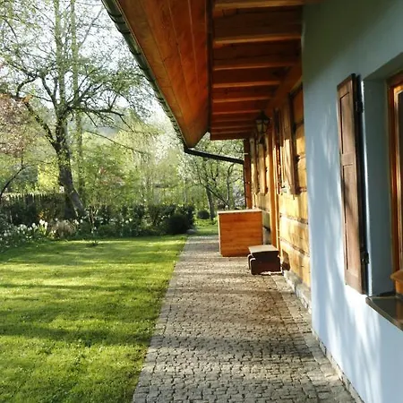 Farm stay Pszczelarnia Dom Pracy Tworczej *