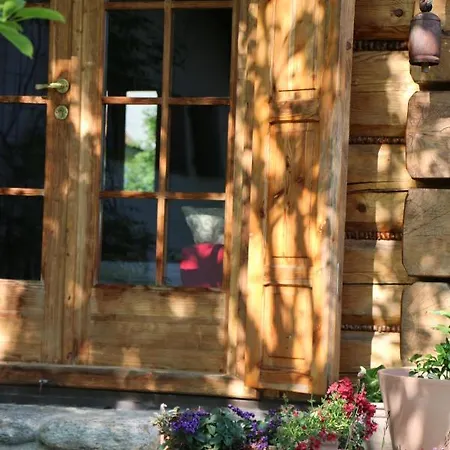 Farm stay Pszczelarnia Dom Pracy Tworczej Wilkanow