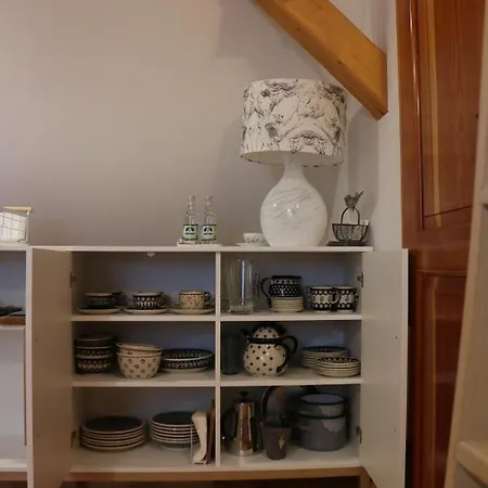 Pszczelarnia Dom Pracy Twórczej * Wilkanow