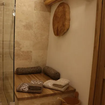 Pszczelarnia Dom Pracy Tworczej Farm stay *