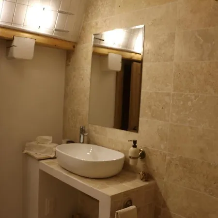 Farm stay Pszczelarnia Dom Pracy Tworczej Wilkanow