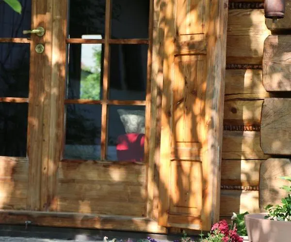 팜스테이 Pszczelarnia Dom Pracy Tworczej Wilkanow