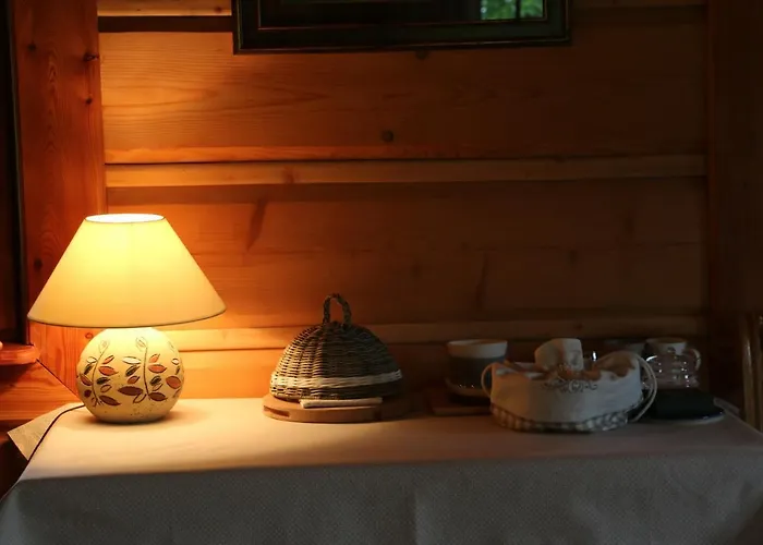 Pszczelarnia Dom Pracy Tworczej 팜스테이 Wilkanow