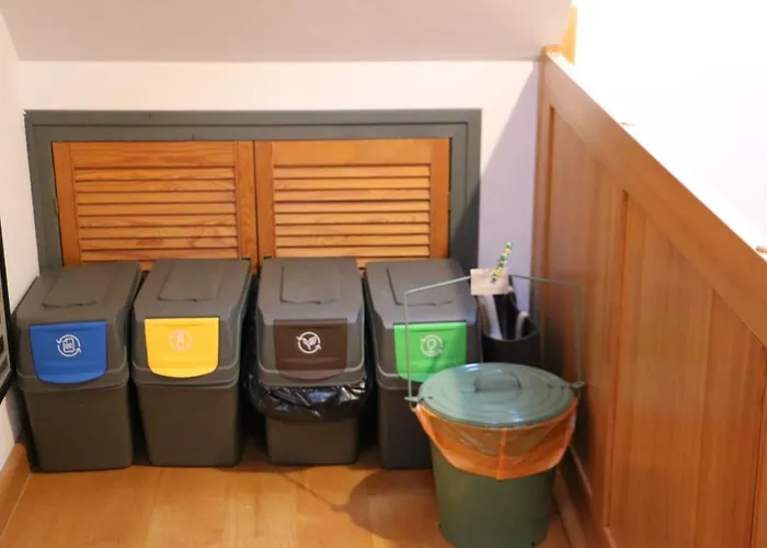 Pszczelarnia Dom Pracy Tworczej * Wilkanow