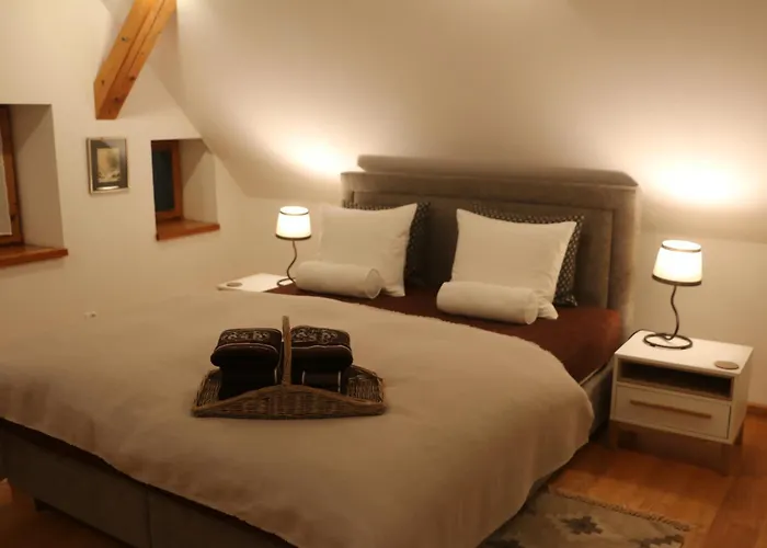 팜스테이 Pszczelarnia Dom Pracy Tworczej *