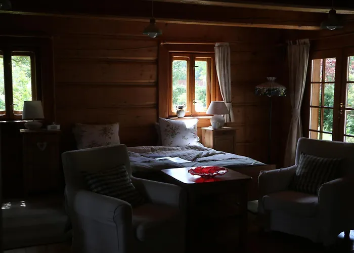 팜스테이 Pszczelarnia Dom Pracy Tworczej Wilkanow